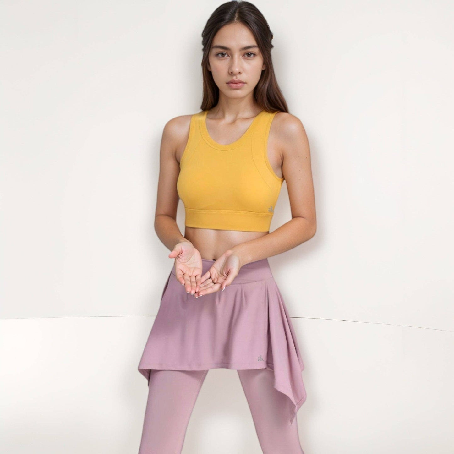 Crisscross Back Sports Bra with Cutout Detail and Adjustable: Gray / Medium 6-8