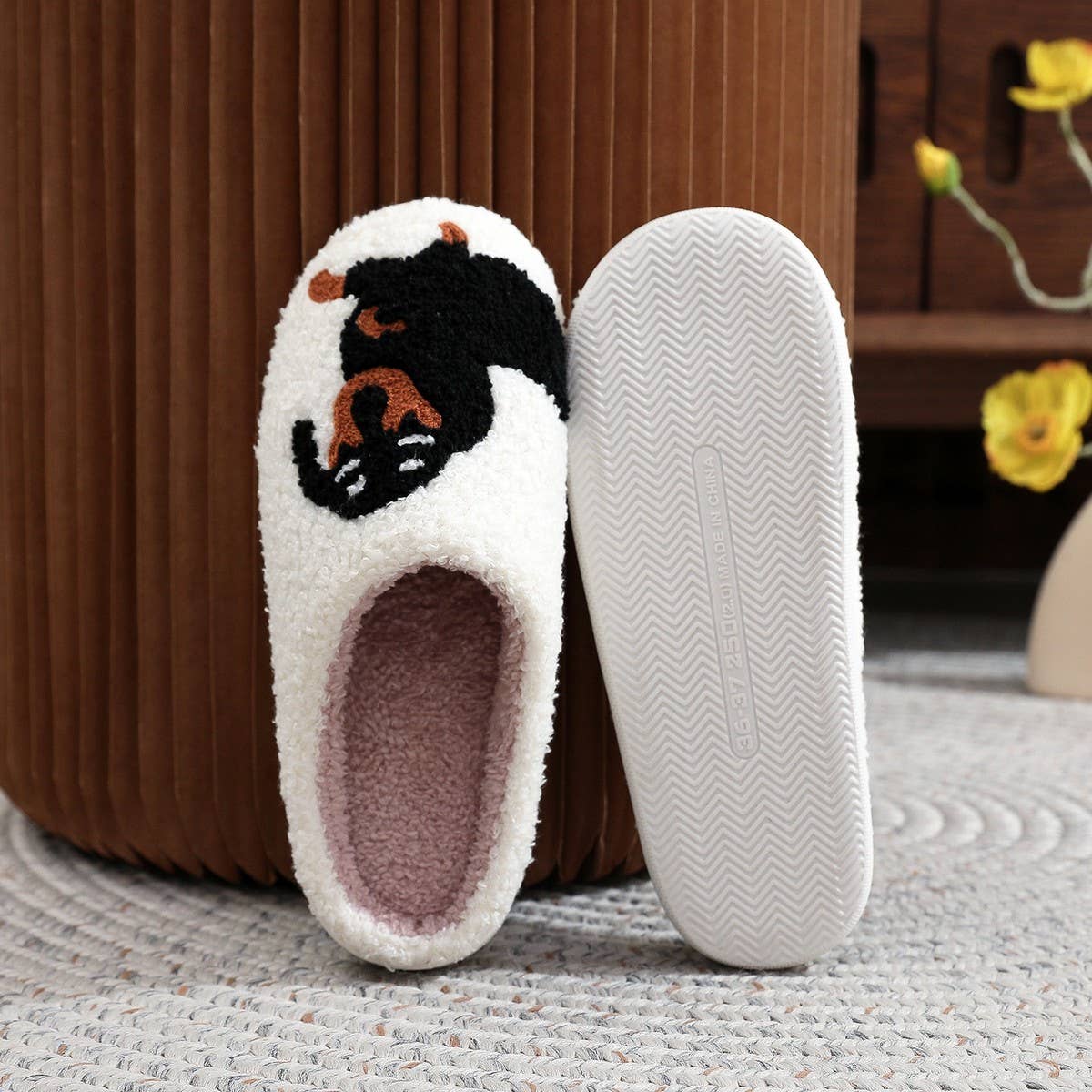 POPULAR DACHSHUND EMBROIDERED COTTON SLIPPERS_CWSHS0769: White / (7) 1