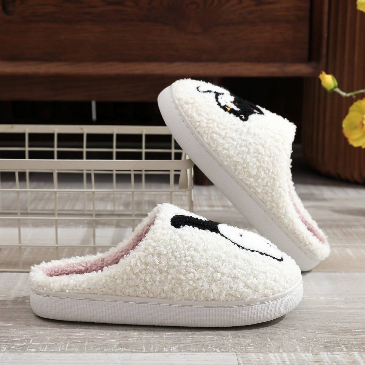 FUNNY EGG CAT EMBROIDERED COTTON SLIPPERS_CWSHS0859: White / (7) 1