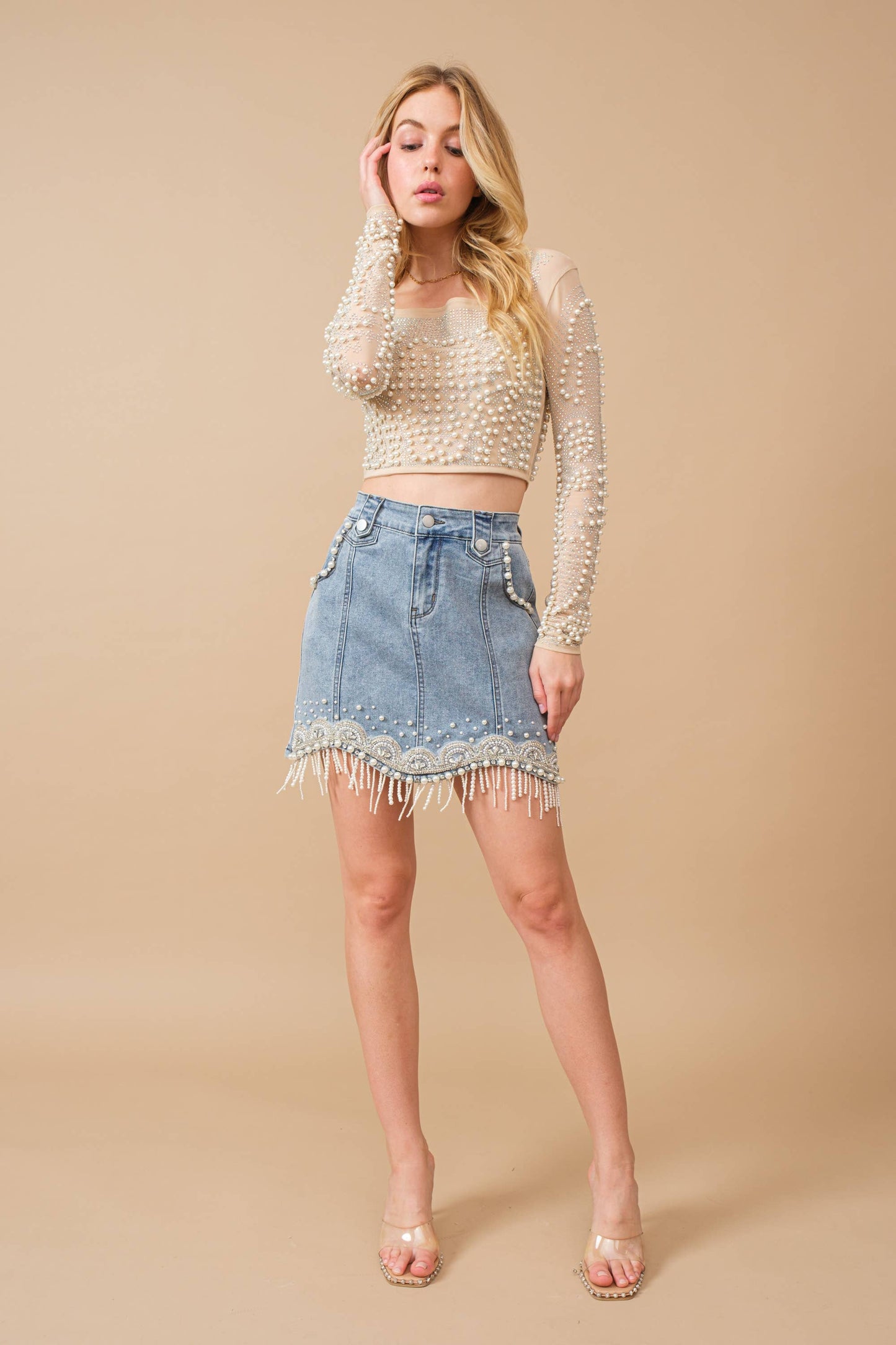 80038S - Stretch Denim Embellished Pearl Fringe Mini Skirt: MED WASH / M