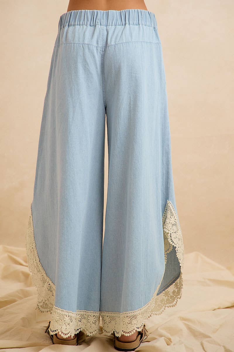 WIDE LEG CROCHET LACE WITH TULIP HEM JEANS: DENIM / S