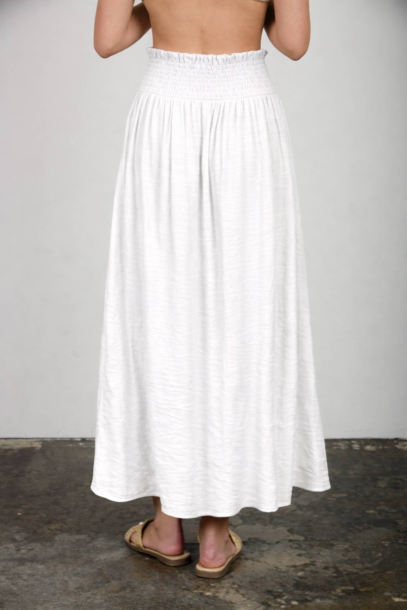 SMOCKED WAIST RUFFLE DETAIL BUTTON DOWN MIDI SKIRT: NATURAL