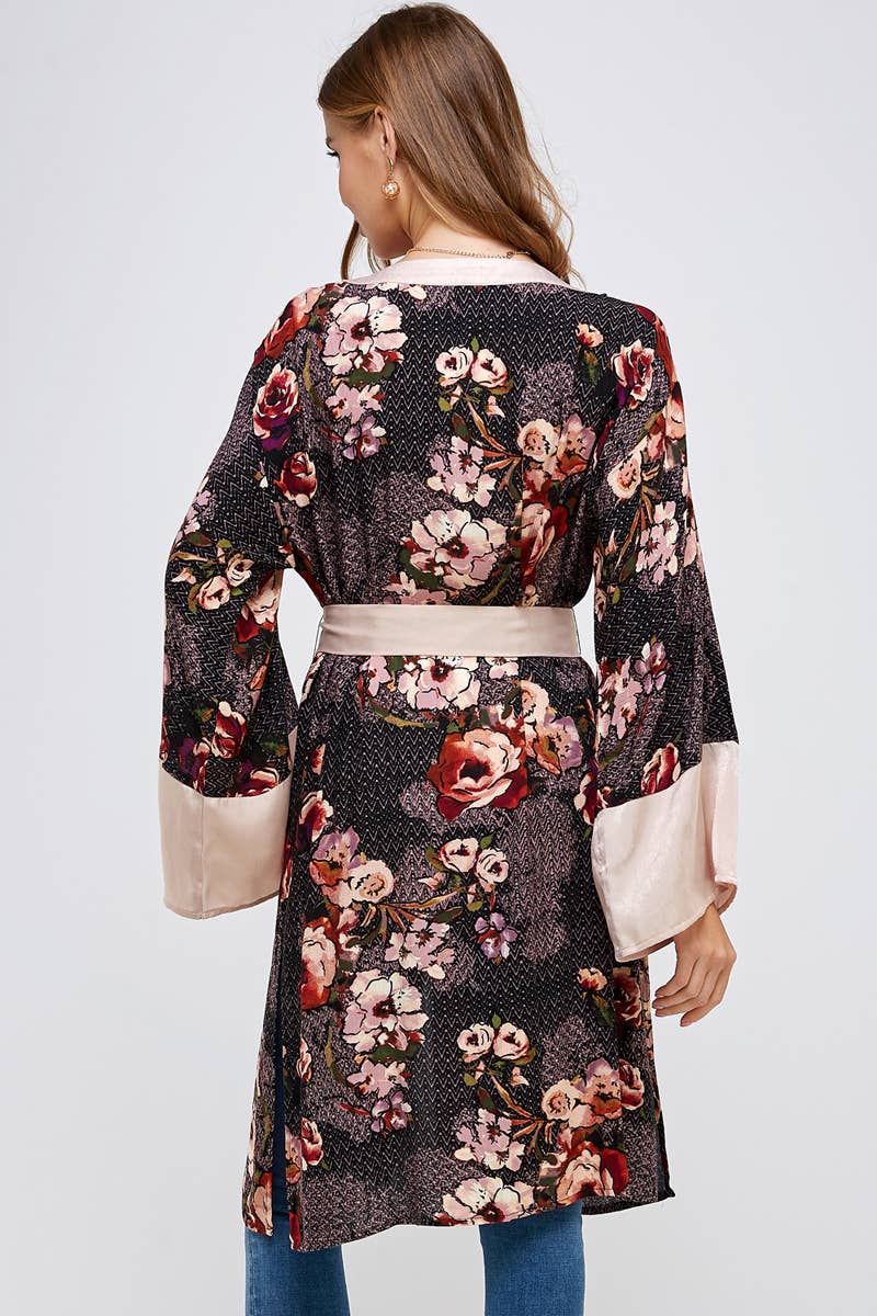 Long Sleeve Floral Satin Waist Tie Kimono: BLACK MAUVE / S