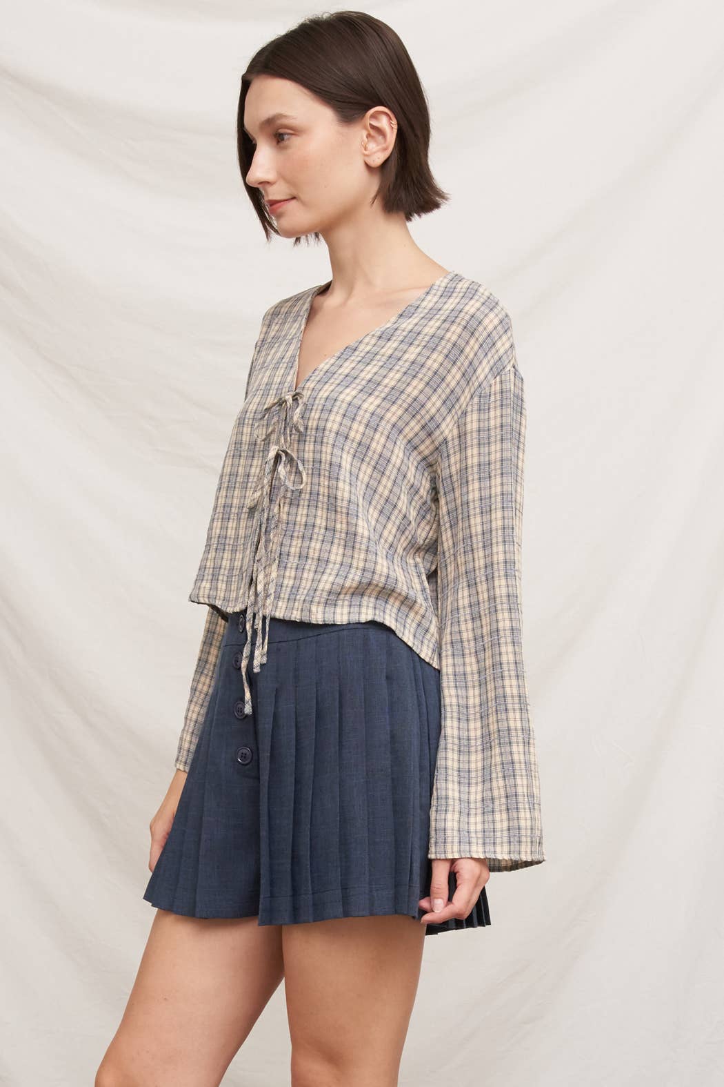 Tie Front Long Sleeve Plaid Blouse: Blue / M