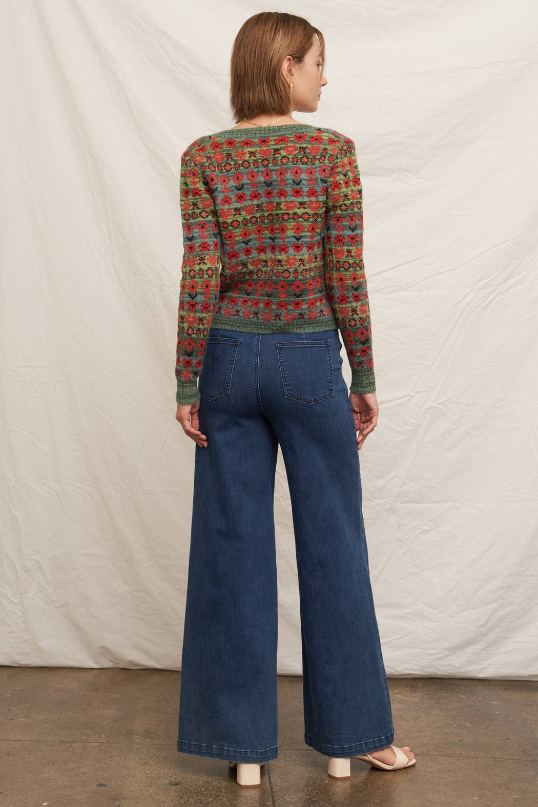 Floral Jacquard Sweetheart Neckline Sweater Cardigan: Green Multi / M