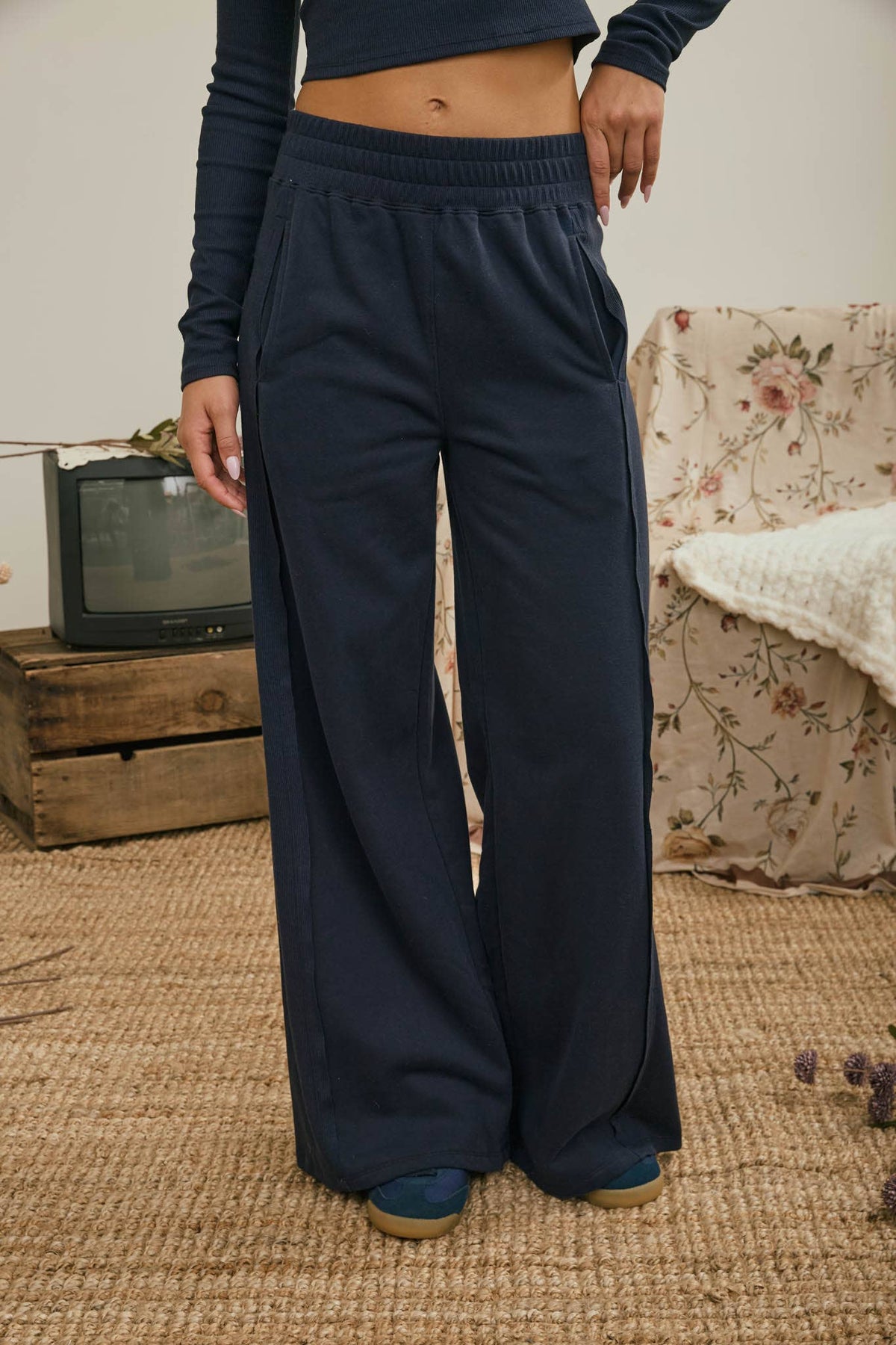 ELASTIC WAIST SIDE PANEL KNIT LOUNGE PANTS : BROWN