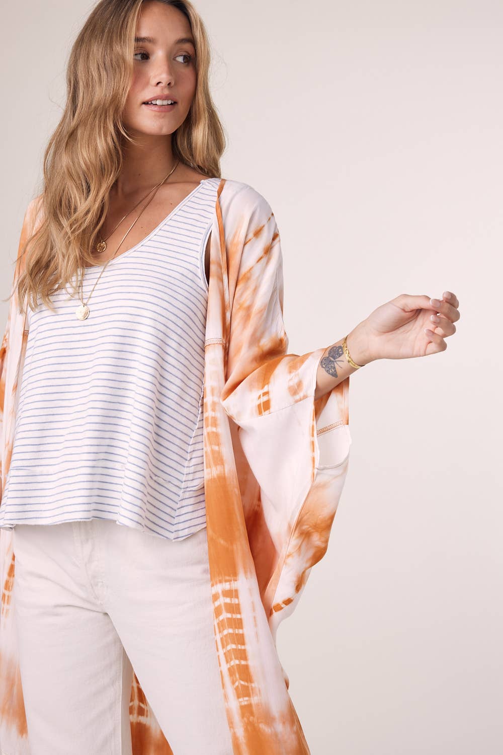 TIE DYE DOLMAN KIMONO: BLUE / M/L