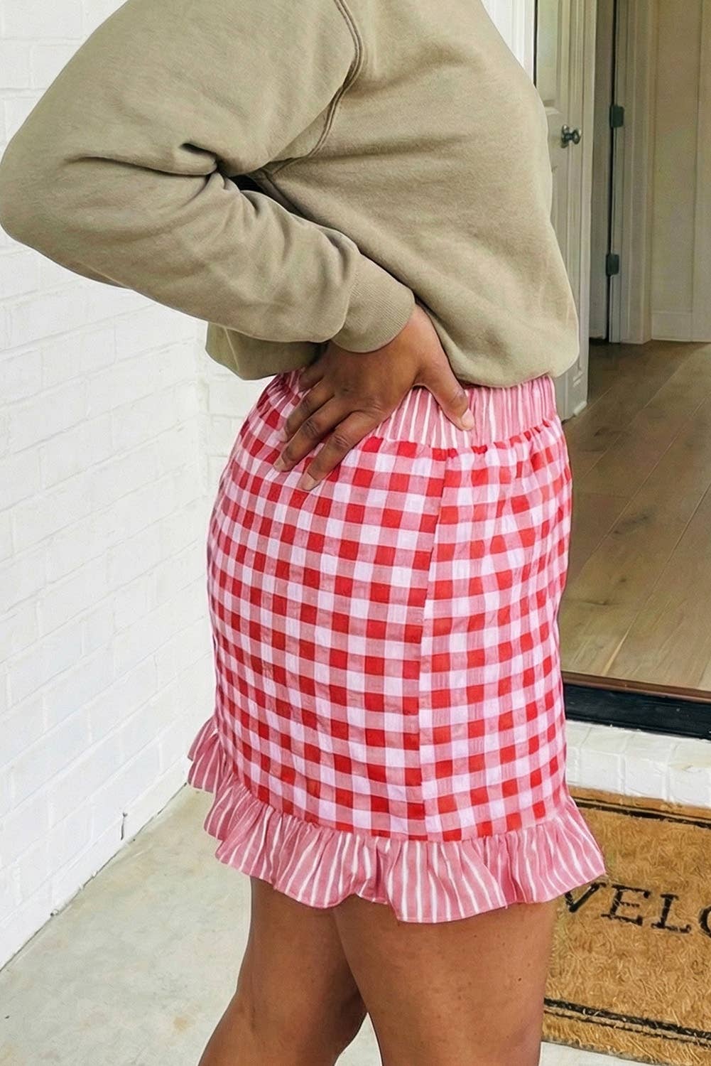 LAS Gingham Print Ruffled Shorts (S-XL): Red / Missy / M