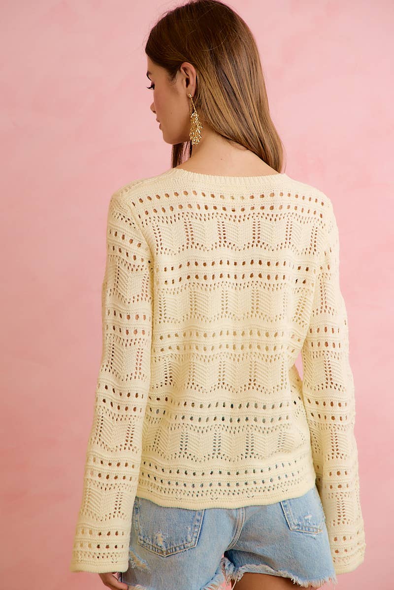 POINTELLE KNIT V NECK RUCHED FRONT LIGHTWEIGHT TOP: IVORY / L