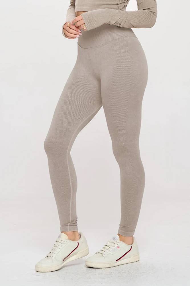 Mineral washed seamless high waist high presser yoga legging: Black