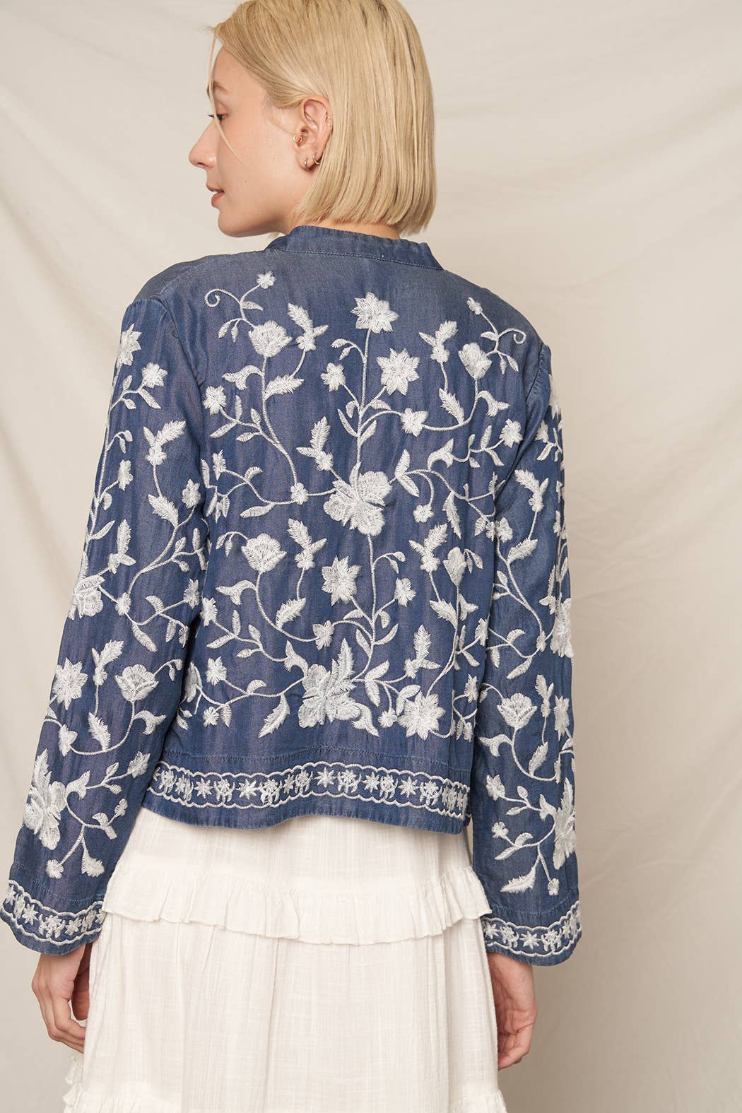 Long Sleeve Embroidered Denim Button Down Top: Dark Denim / M/L
