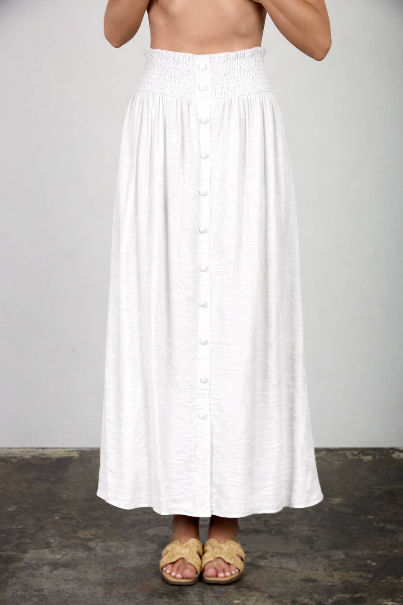 SMOCKED WAIST RUFFLE DETAIL BUTTON DOWN MIDI SKIRT: NATURAL