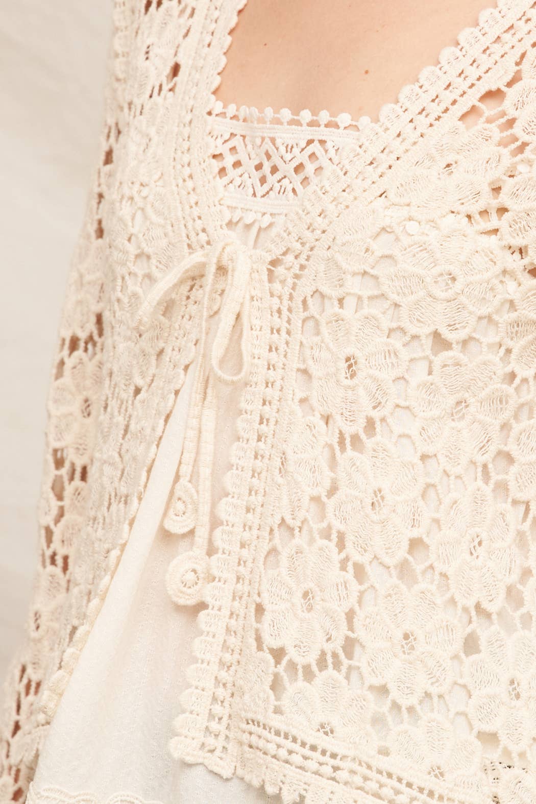 Floral Crochet Tie Front Cardigan: Natural / S/M