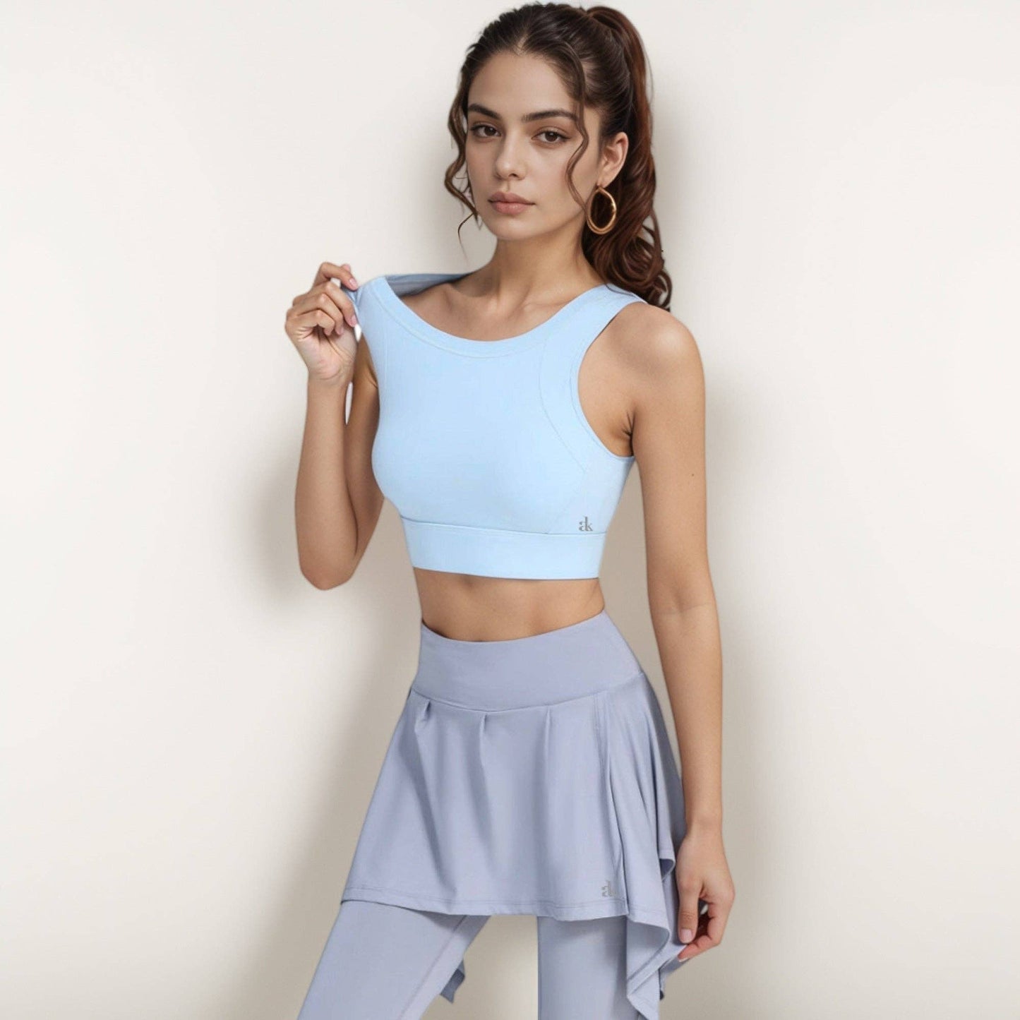 Crisscross Back Sports Bra with Cutout Detail and Adjustable: Gray / Medium 6-8