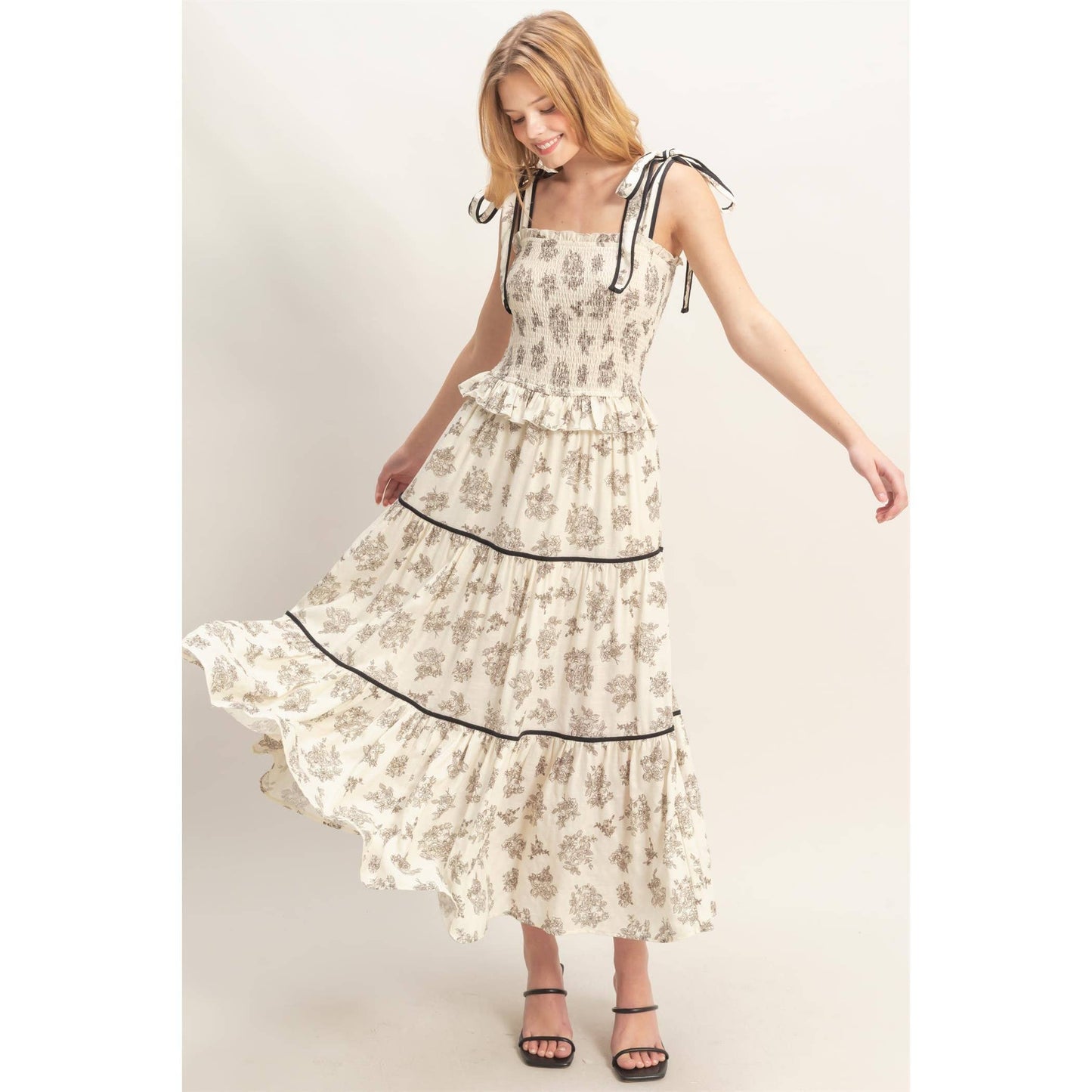 Floral Tiered Sundress: BLACK / S-M-L(2-2-2)