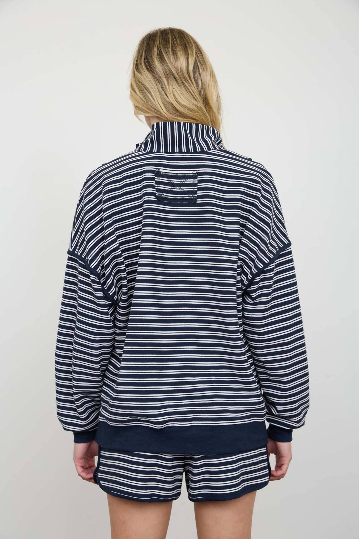 HALF ZIP STRIPE CONTRAST TRIM LONG SLEEVE KNIT TOP: CHOCOLATE BROWN
